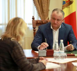 Десятки граждан со всех уголков страны побывали сегодня на приеме у Президента Республики Молдова