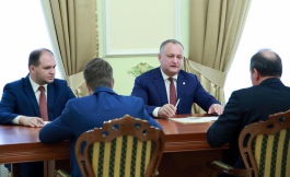 Игорь Додон встретился с Чрезвычайным и Полномочным Послом Румынии в Республике Молдова