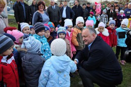 Președintele țării a efectuat o vizită la grădinițele de copii din satele Alexăndreni, Grigorești și Bilicenii Noi