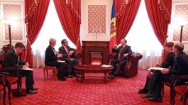 Провел встречу с главой Миссии МВФ в Республике Молдова Беном Келмансоном