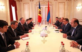 Igor Dodon a avut o întrevedere cu preşedintele Adunării Naţionale a Republicii Armenia, Ara Babloyan