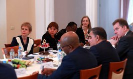 Președintele țării a  avut o întrevedere cu mai mulţi ambasadori acreditaţi în Republica Moldova, cu reşedinţa la Moscova