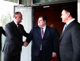 Президент страны Игорь Додон провел встречу с губернатором Московской области Андреем Воробьёвым