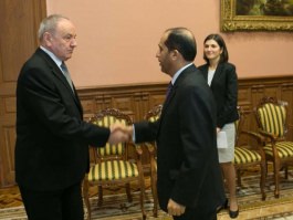 Președintele Nicolae Timofti a avut o întrevedere cu ambasadorul Emiratelor Arabe Unite, Yacoub Yousef Al Hosani