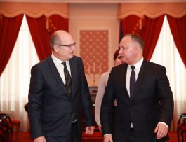 Igor Dodon a avut o întrevedere de rămas bun cu ambasadorul  Franţei în Republica Moldova