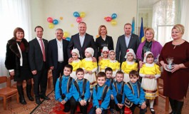 Президент Игорь Додон посетил детский садик города Чадыр-Лунга