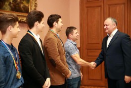 Несколько молдавских мотогонщиков были удостоены Почетной грамоты Президента Республики Молдова
