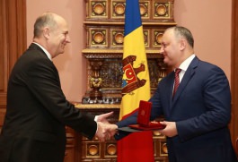 Ambasadorul Republicii Franceze a primit distincția „Ordinul de Onoare” din partea Președintelui Republicii Moldova