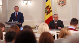 Astăzi, în cadrul unui dialog în format larg cu reprezentanții mass-media, Președintele Republicii Moldova, Igor Dodon a prezentat un raport la un an de mandat prezidențial
