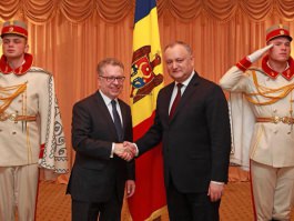 Președintele Igor Dodon a primit scrisorile de acreditare a Ambasadorului agreat al Republicii Franceze în Republica Moldova