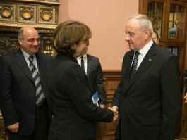 President Nicolae Timofti met the Georgian Minister of Foreign Affairs Maia Panjikidze