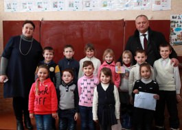 Șeful statului a vizitat mai multe instituții preșcolare din raionul Ocnița
