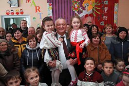 Șeful statului a vizitat mai multe instituții preșcolare din raionul Ocnița