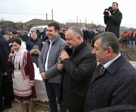 Президент страны посетил села Конгаз, Копчак и Бачой, которые включены в общереспубликанскую программу по реабилитации спортивной инфраструктуры