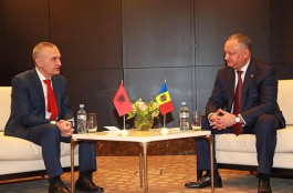 Президент страны встретился с президентом Республики Албания