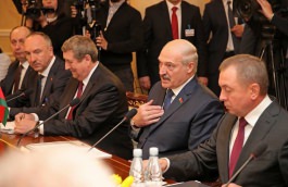 Președintele Republicii Moldova, Igor Dodon, a avut o întrevedere cu Preşedintele Republicii Belarus, Aleksandr Lukaşenko, aflat în Moldova la invitaţia șefului statului nostru