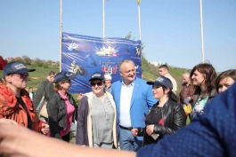 Șeful statului a participat la deschiderea Campionatului Europei Centrale la motociclism și la Campionatul deschis la motocross, în memoria lui Iurii Gagarin  