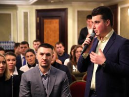Игорь Додон встретился с молдавскими студентами в Санкт-Петербурге 