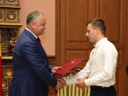 Группа учеников и студентов удостоились Почетного диплома Президента Республики Молдова