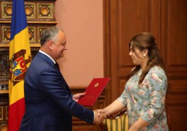 Un grup de elevi și studenți au primit Diploma de Onoare a Președintelui Republicii Moldova 