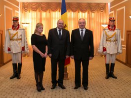 President Nicolae Timofti today received the credentials from Slovak Ambassador to Moldova Robert Kirnag