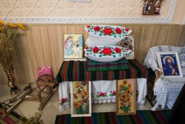 Глава государства принял участие в Православном фестивале «Роза, свеча Штефану чел Маре»