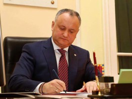 Igor Dodon dismissed two ministers from the actual Government