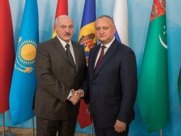 Президент Республики Молдова провел рабочую встречу с  Президентом Республики Беларусь