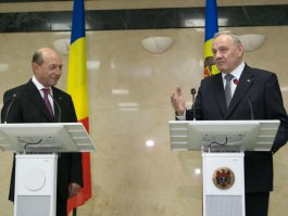 Nicolae Timofti: „Îmi exprim satisfacția că frații noștri din România ne sunt alături, și la bine, și la greu”