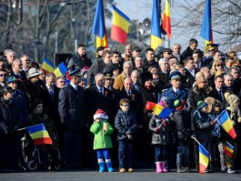 President Nicolae Timofti attends military parade on National Day of Romania