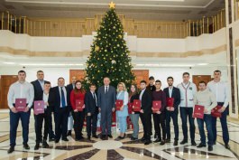 Глава государства вручил Почетные дипломы Президента Республики Молдова группе спортсменов