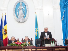 Moldovan president attends launch of book by former head of state