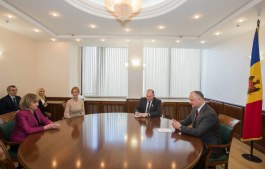 Президент Игорь Додон провел встречу с резидентом-координатором ООН в Молдове Дафиной Герчевой