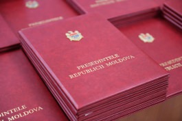 Более 250 выпускников из всей Молдовы получили Почетные дипломы Президента