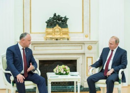 Президент Республики Молдова провел встречу с Президентом Российской Федерации
