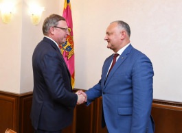 Президент Республики Молдова провел рабочую встречу с губернатором Омской области