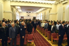 Игорь Додон представил нового Премьер-министра, Министра внутренних дел, Министра финансов и Министра обороны сотрудникам соответствующих учреждений