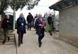 Președintele țării a vizitat familia Botezat din satul Copceac
