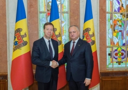 Президент Республики Молдова Игорь Додон получил верительные грамоты от семи послов