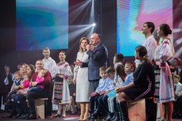 Cuplul prezidențial a participat la Concertul Festiv „Legarea Timpurilor…”