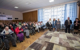 Igor Dodon a vizitat Centrul de plasament pentru persoane vîrstnice și cu dizabilități din Chișinău