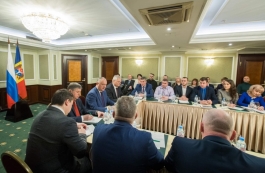 Игорь Додон провел встречу с главами молдавских общин из 20 регионов России