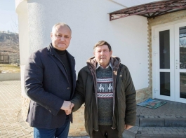 Igor Dodon a felicitat trei cupluri longevive din raionul Hîncești