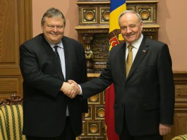 Moldovan president meets Greek foreign minister
