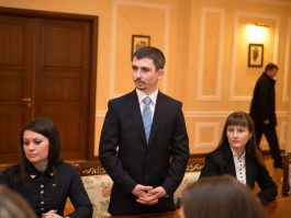 President Nicolae Timofti signs decrees appointing 11 judges