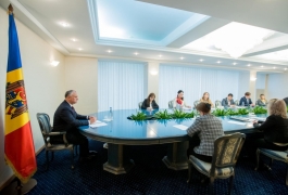 Глава государства провел встречу с руководителями малого и среднего бизнеса