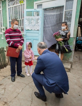 Șeful statului a vizitat un veteran și o familie cu mulți copii din raionul Ungheni