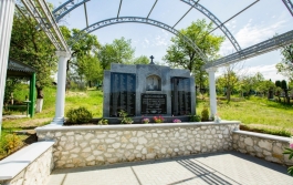 Igor Dodon a participat la slujba de sfințire a fîntînii restaurate din satul Sadova