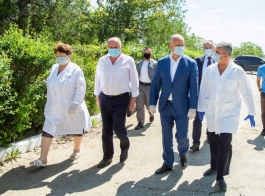 Президент Молдовы посетил районную больницу Тараклии