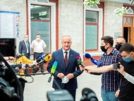 Head of state welcomed new locomotives for the Moldovan Railway